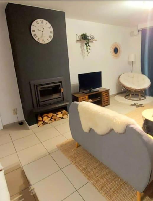 Appartement Durbuy Avec Piscine Et Activites ภายนอก รูปภาพ